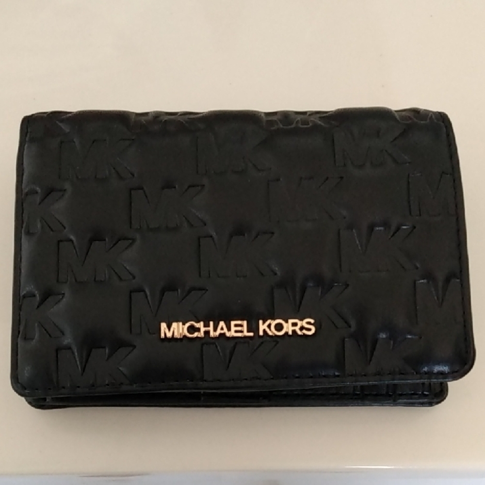 Michael Kors Jet Set Quilted MK Logo Medium Bifold Wallet NWOT
